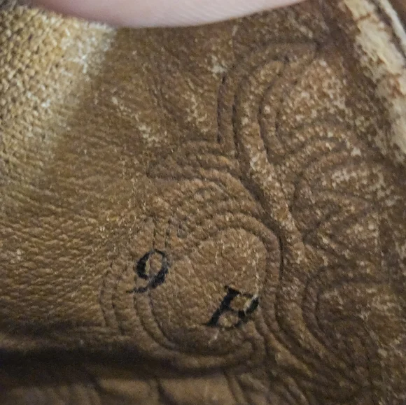 Ladies Faux Ostrich Print Ariat Fatbaby Boots - Picture 6 of 10